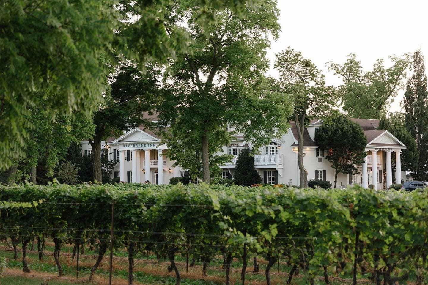 The Oaklands at Riverbend Inn & Vineyard